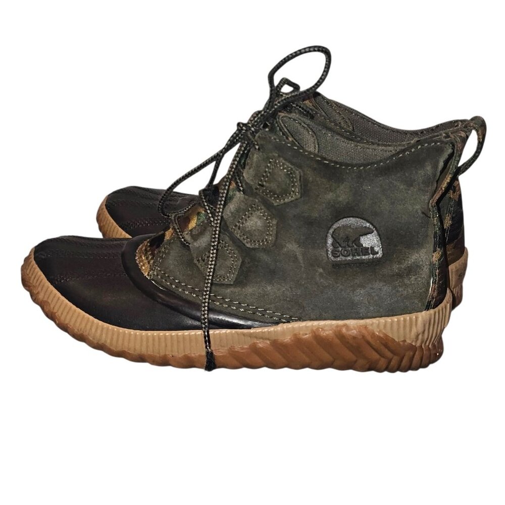SOREL Women's Duck BOOTS size 7 Green Camo Out N About Laceup Rain Waterproof